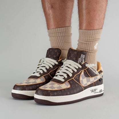 Nike Air Force 1 x Louis Vuitton MaisonCuir 98%Auth 2251