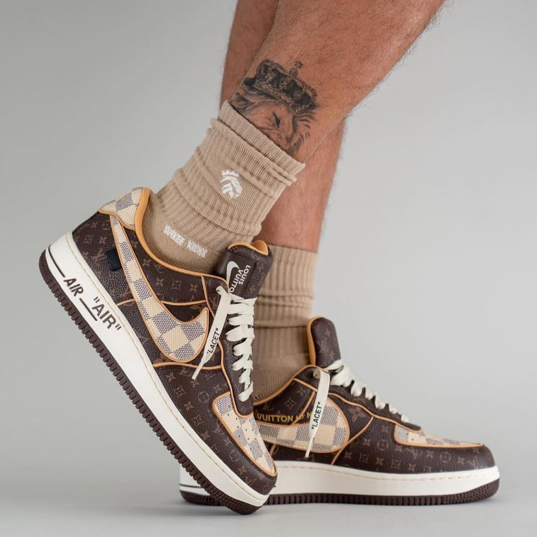 Nike Air Force 1 x Louis Vuitton MaisonCuir 98%Auth 2251